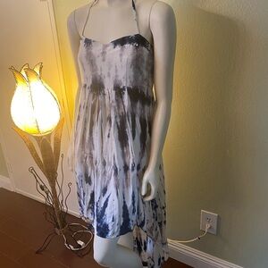 “New Arrivals” Pre-owned Women’s maxi dress in Size 8 Monob blue & white